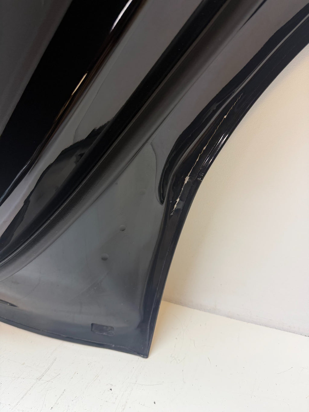 2016-2020 Tesla Model Y Rear Right Passenger Complete Door Assembly W/ Glass