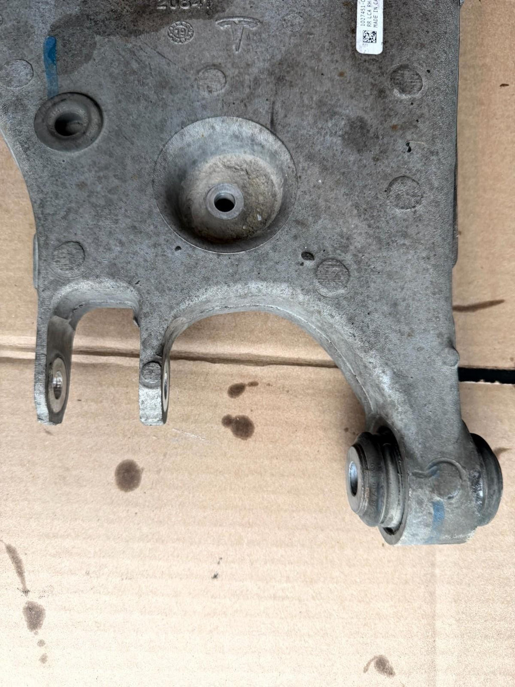 ♦️12-20 TESLA MODEL X S REAR LEFT & RIGHT LOWER CONTROL ARM OEM, 1027451-00-F