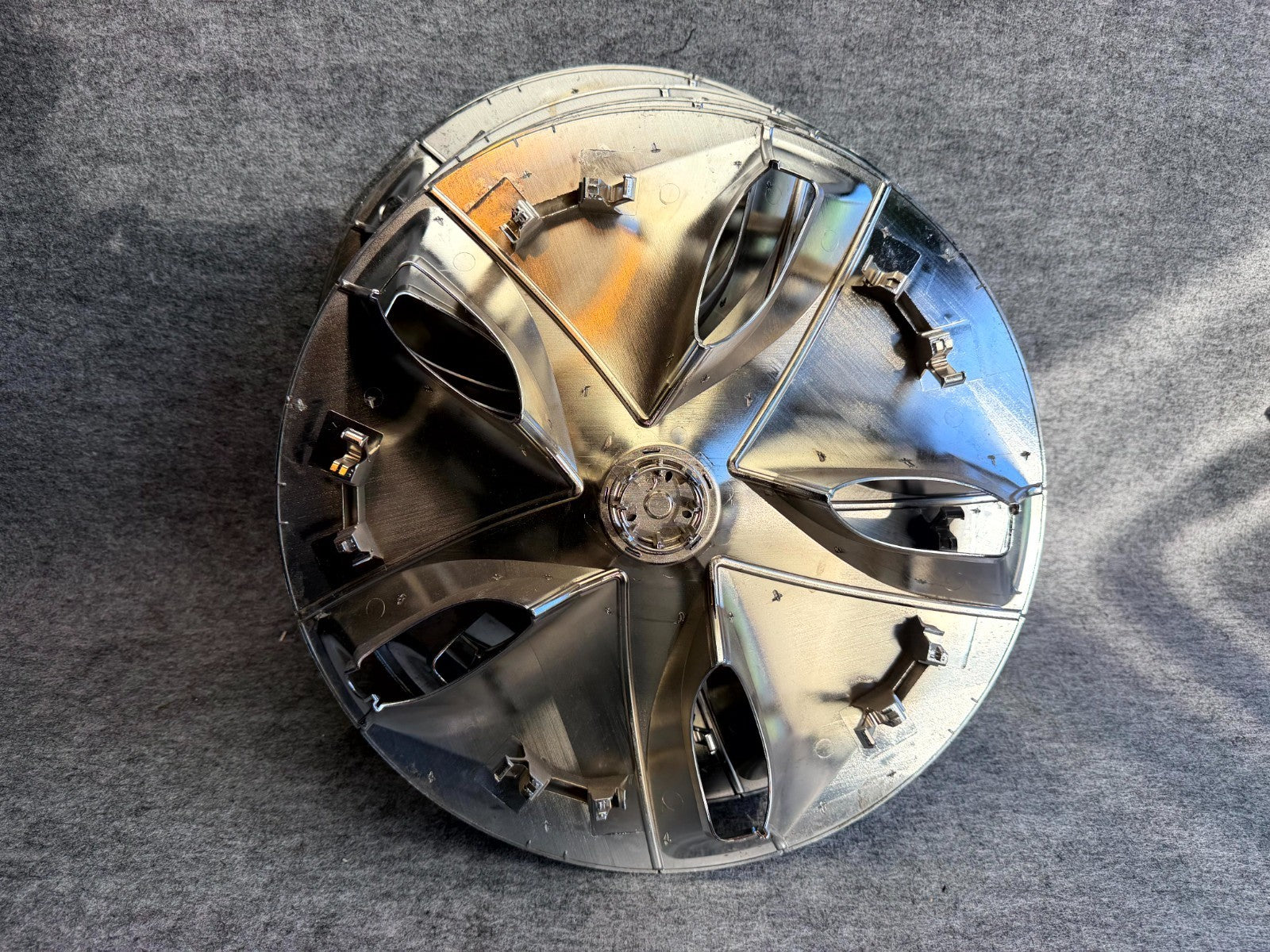 ♦️17–23 TESLA MODEL 3 AERO 18" WHEEL COVER HUBCAP RIM SET OF 4 OEM, 1044231-99-B