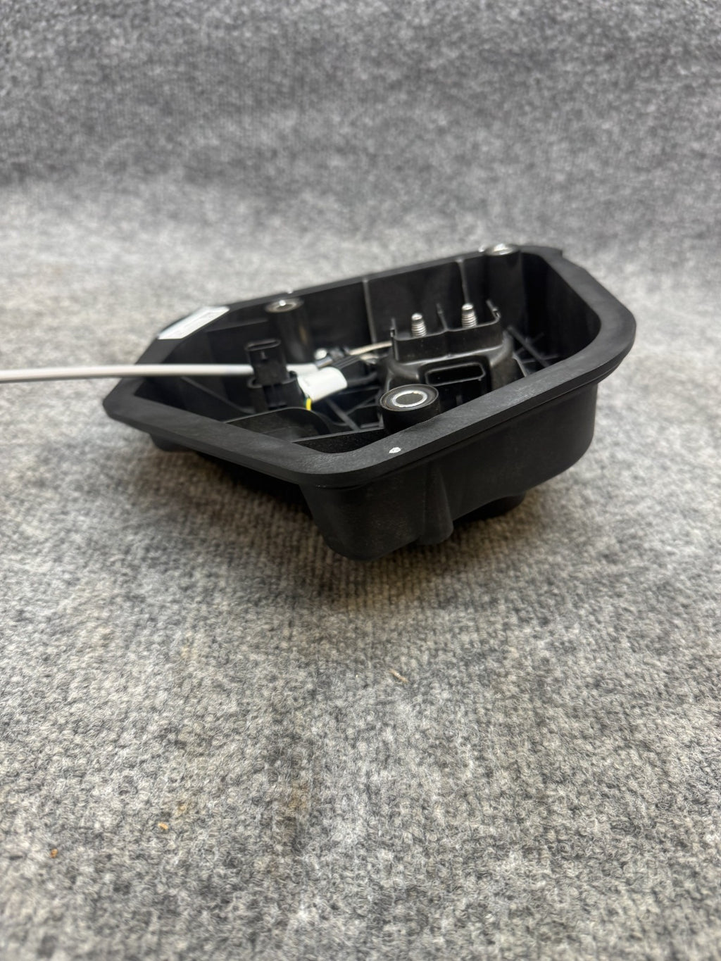 20 - 24 TESLA MODEL Y CHARGE CHARGING PORT INLET SOCKET MODULE OEM, 1490374-10-E