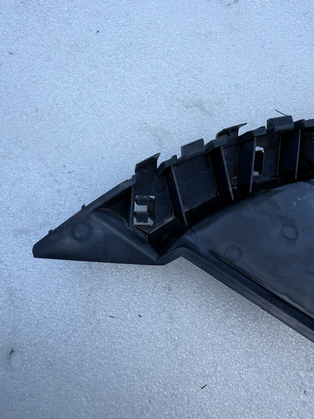 ♦️2016-2020 TESLA MODEL X S FRONT RIGHT BRACKET MOUNT SUPPORT OEM, 1047093-00-H