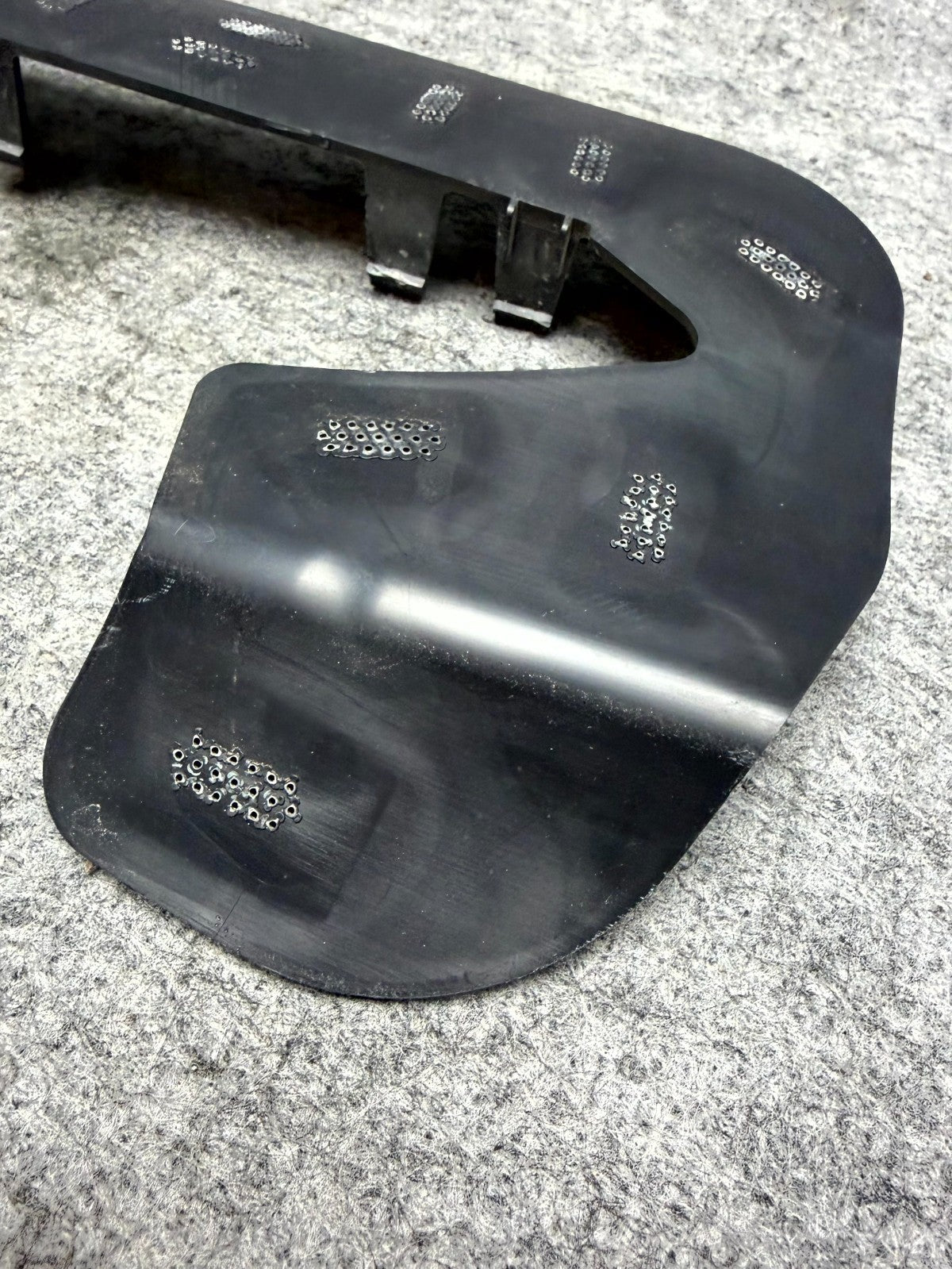 ♦️ 2017 - 2023 TESLA MODEL 3 FRONT BUMPER FOGLIGHT BRACKET OEM, 1089450-00-A