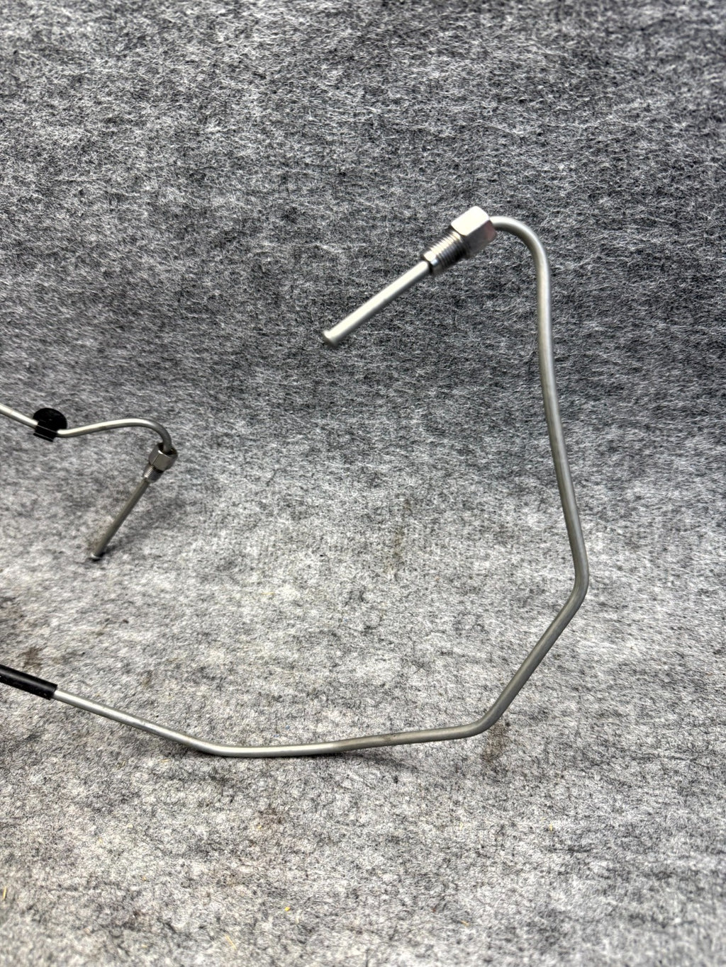 ♦️2017-2023 TESLA MODEL 3 FRONT LEFT SIDE BRAKE HOSE LINE TUBE OEM, 1044721-00-D