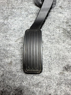♦️12-20 TESLA MODEL S LEFT SIDE ACCELERATOR GAS THROTTLE PEDAL OEM, 6PV933370-17