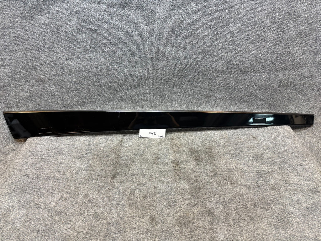 16-20 Model S Left Panoramic Roof Trim Molding Applique Finisher 1034955-00-C