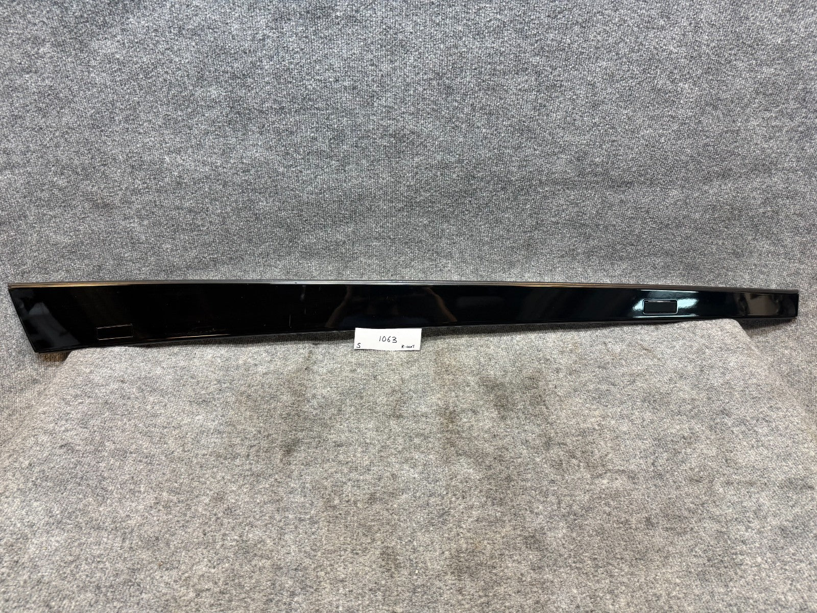 16-20 Model S Left Panoramic Roof Trim Molding Applique Finisher 1034955-00-C