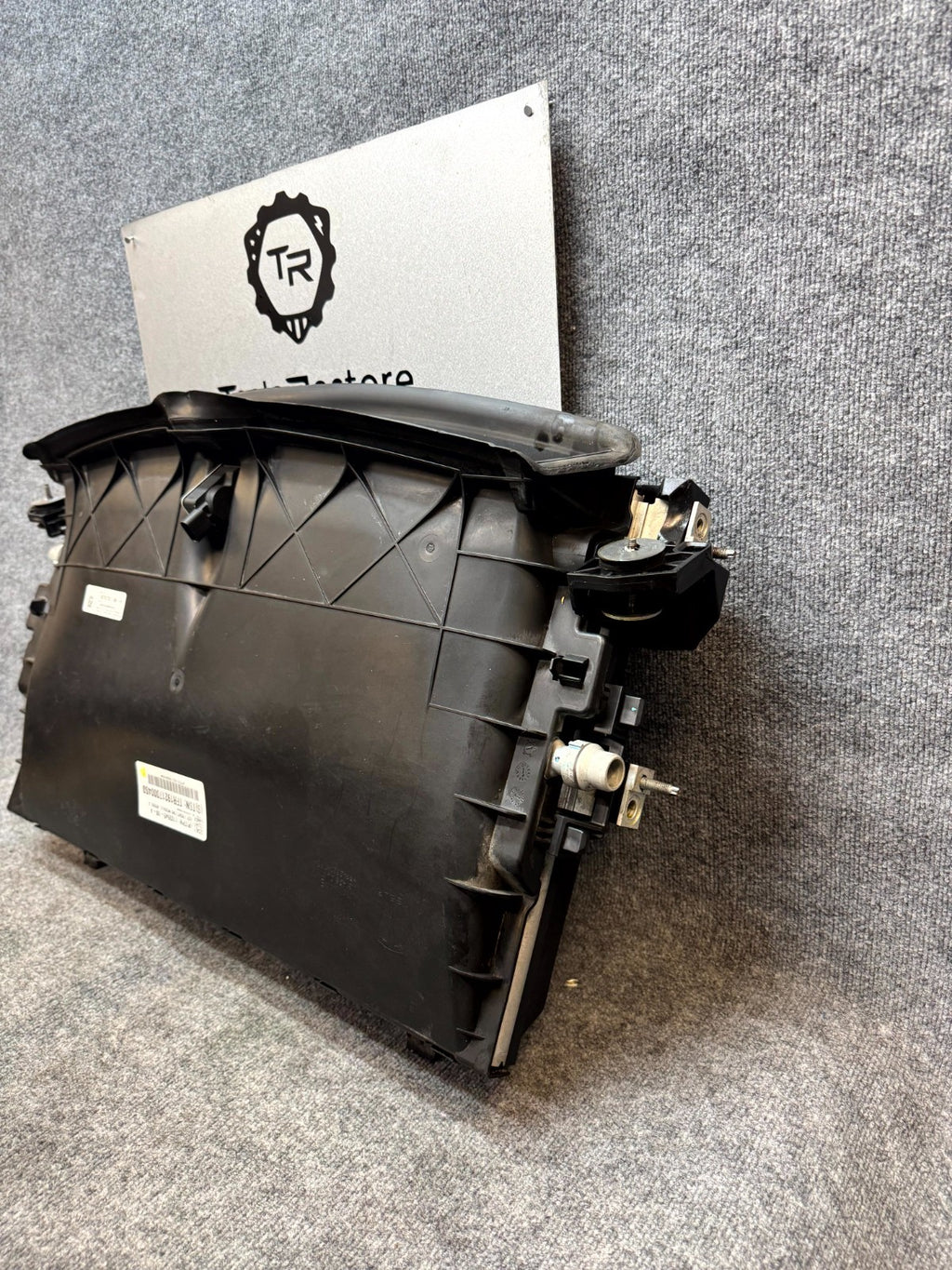 2017 – 2023 TESLA MODEL 3 COOLING RADIATOR W/ GRILLE SHUTTER OEM, 1103545-00-A