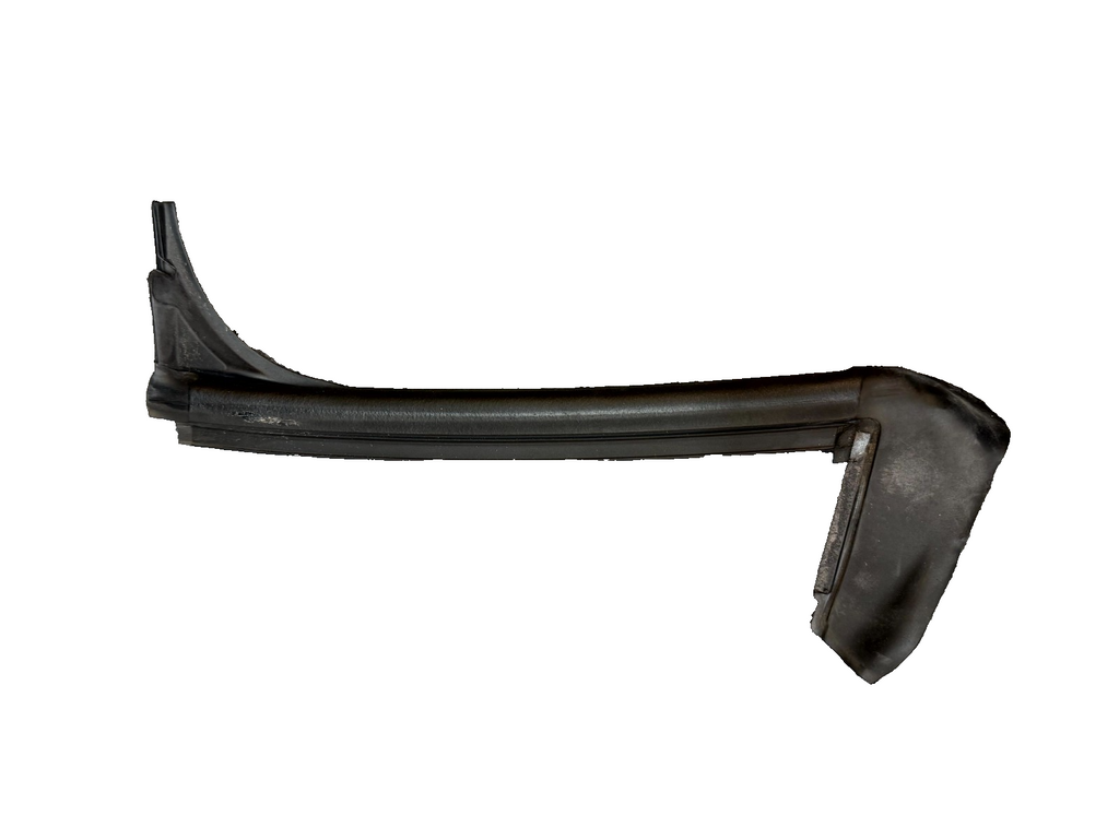 2020-2024 TESLA MODEL Y REAR RIGHT SIDE DOOR SEAL WEATHERSTRIP OEM, 1497714-00-D