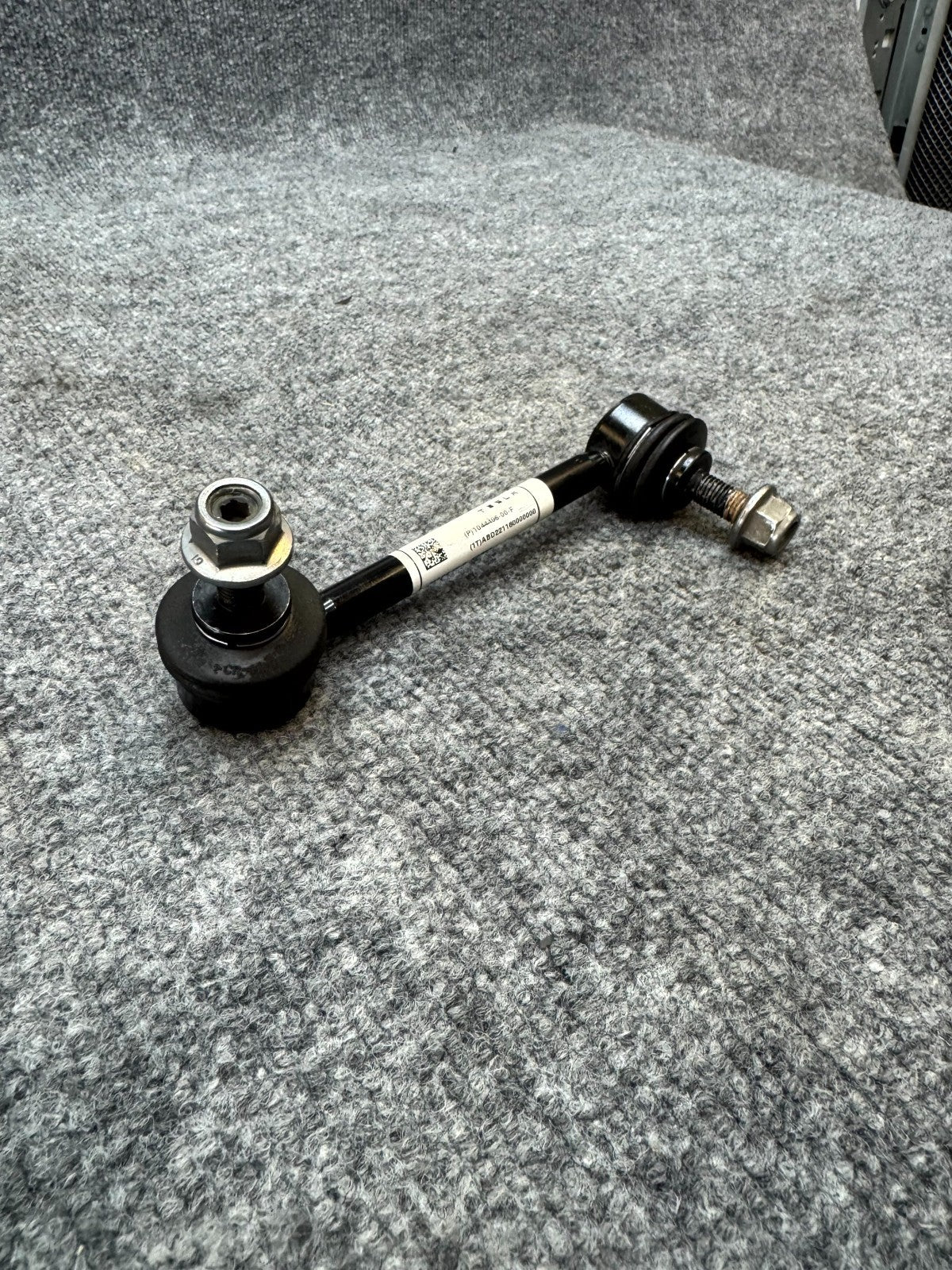 2017 - 2023 TESLA MODEL 3 REAR RIGHT SIDE STABILIZER BAR LINK OEM, 1044496-00-F