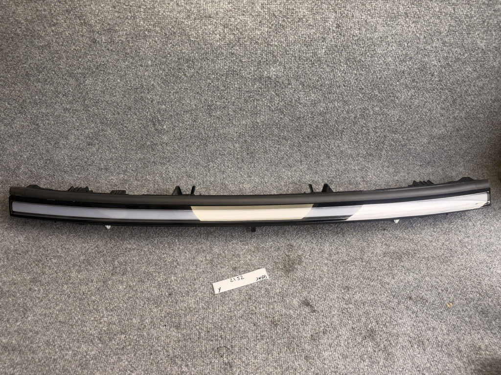 OEM 2025-2026 Tesla Model Y Front LED Light Bar Lamp Assembly 2038294-00-E