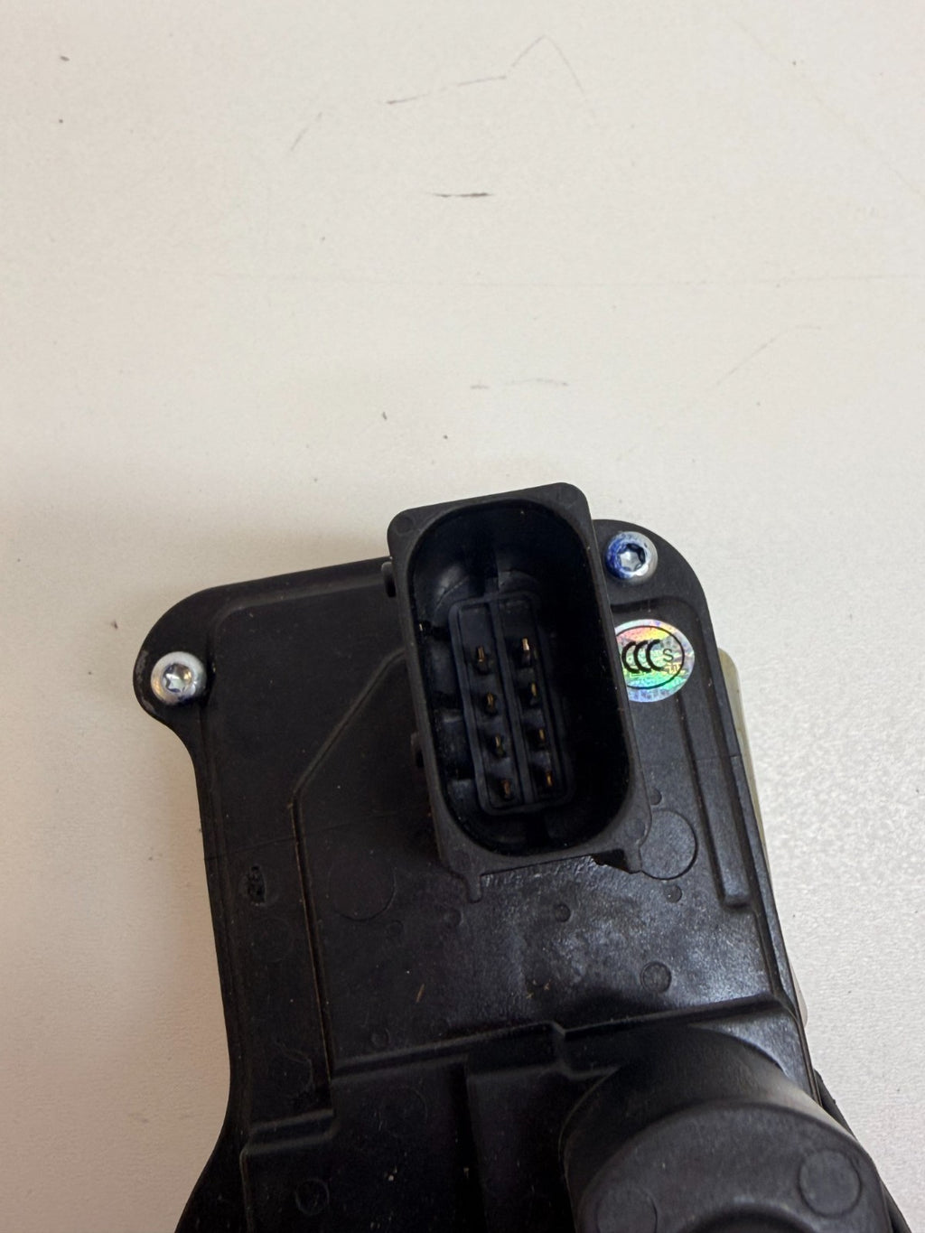 12-20 Model S Rear Passenger Side Door Lock Latch Actuator Right 6008914-00-D