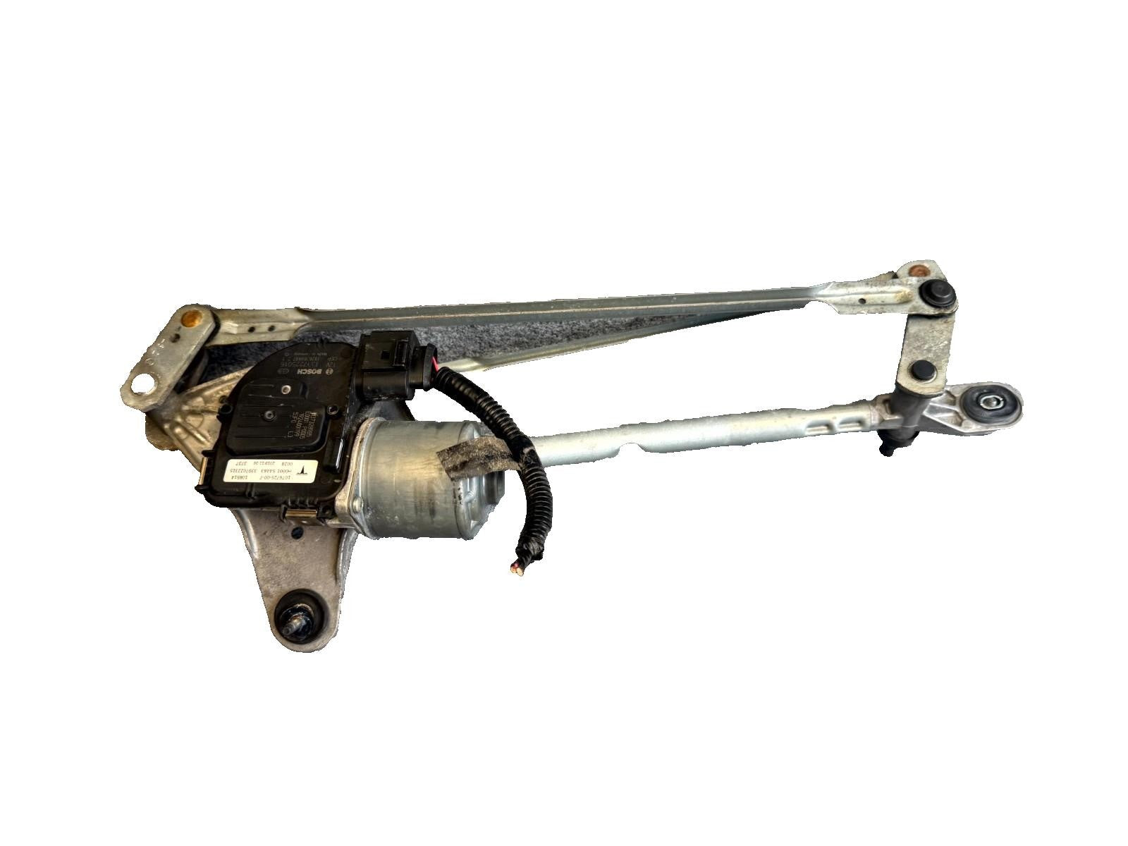 ♦️17-23 TESLA MODEL 3 FRONT WINDSHIELD WIPER MOTOR LINKAGE OEM, 1076725-00-F