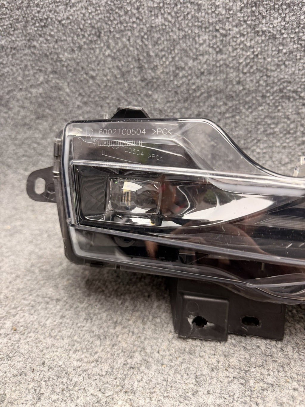 2021-2023 Tesla Model 3 Right Passenger Foglamp 1077392-00-F