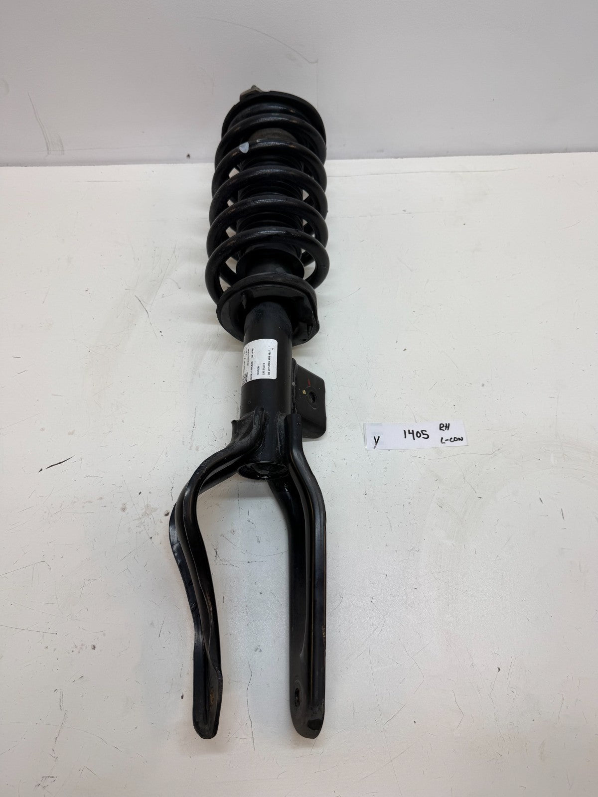 2020-2024 Tesla Model Y Front Right Passenger Shock Strut 1188368-00-E