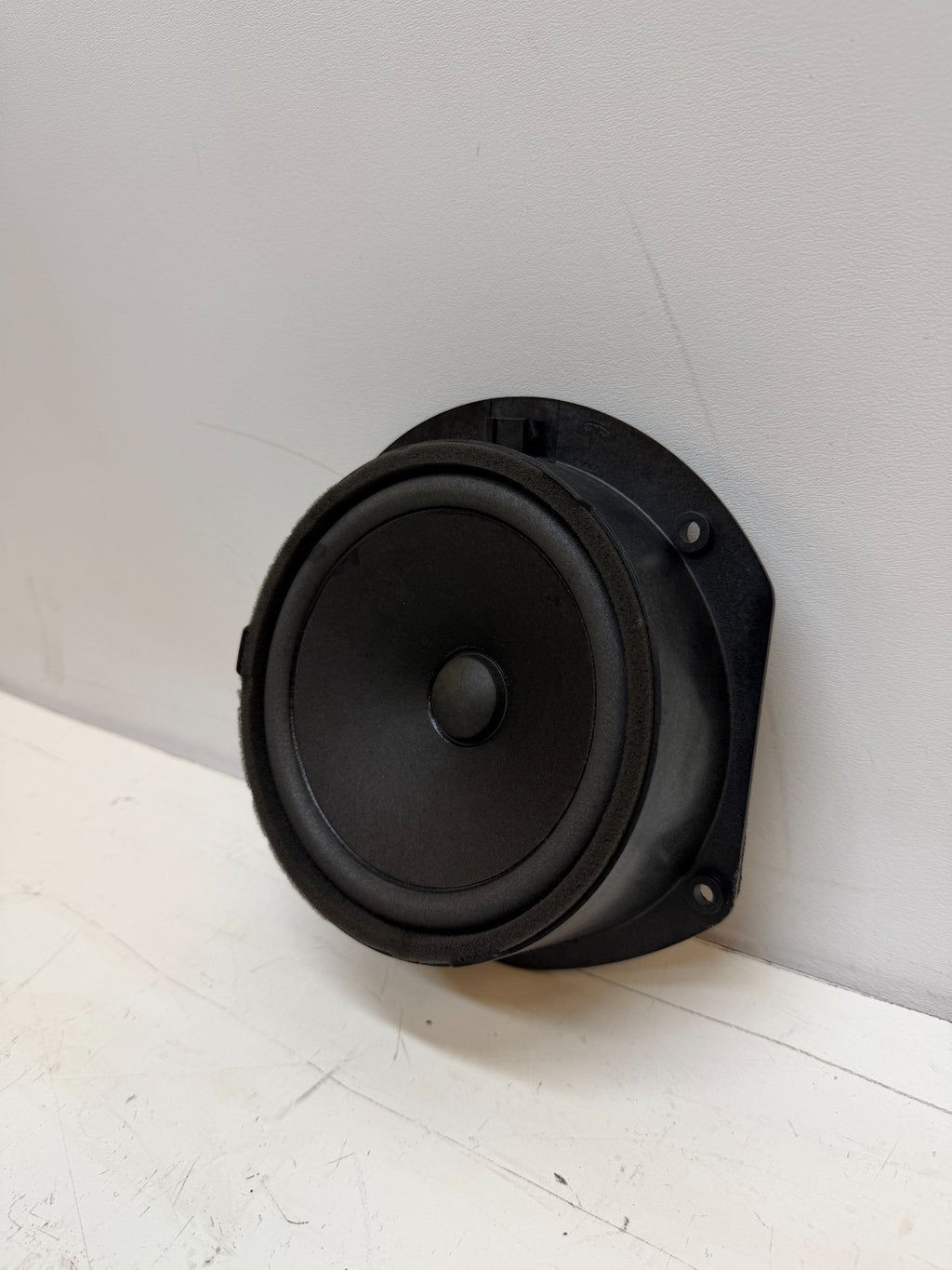 2012-20 Tesla Model S Rear Right Passenger Mid Woofer Audio Speaker 1004833-02-A