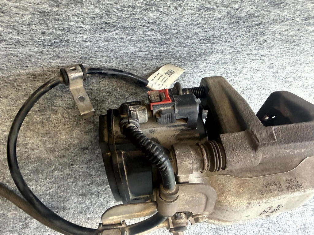 ♦️2017-2023 TESLA MODEL 3 Y RIGHT PASSENGER SIDE BRAKE CALIPER OEM, 1044624-00-H