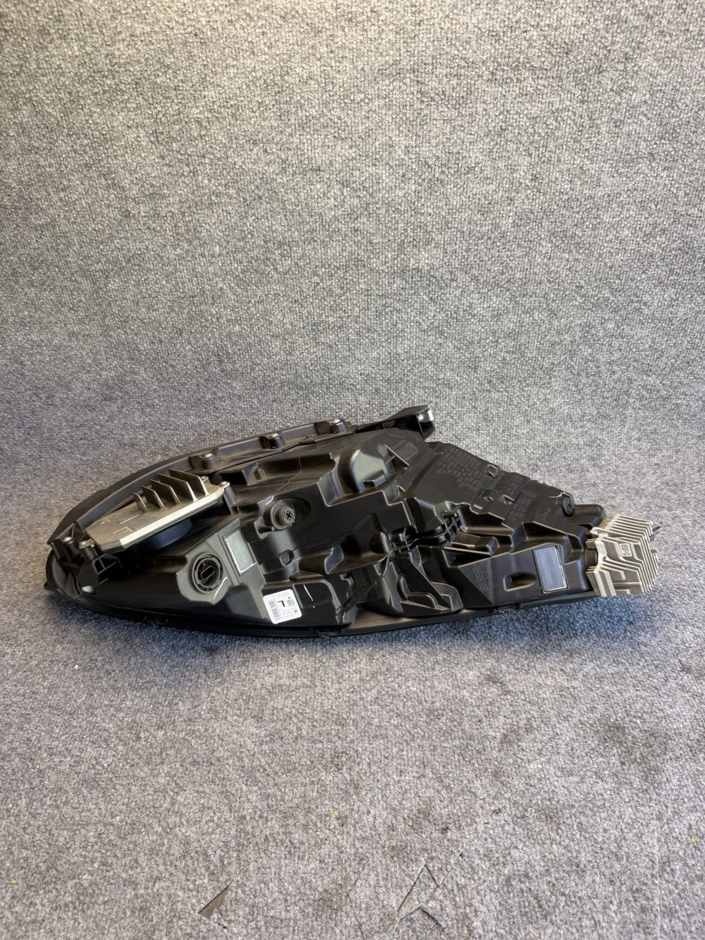 OEM 17-22 Tesla Model Y-3 Reflector LED Headlight LH Front Left 1077371-00-L