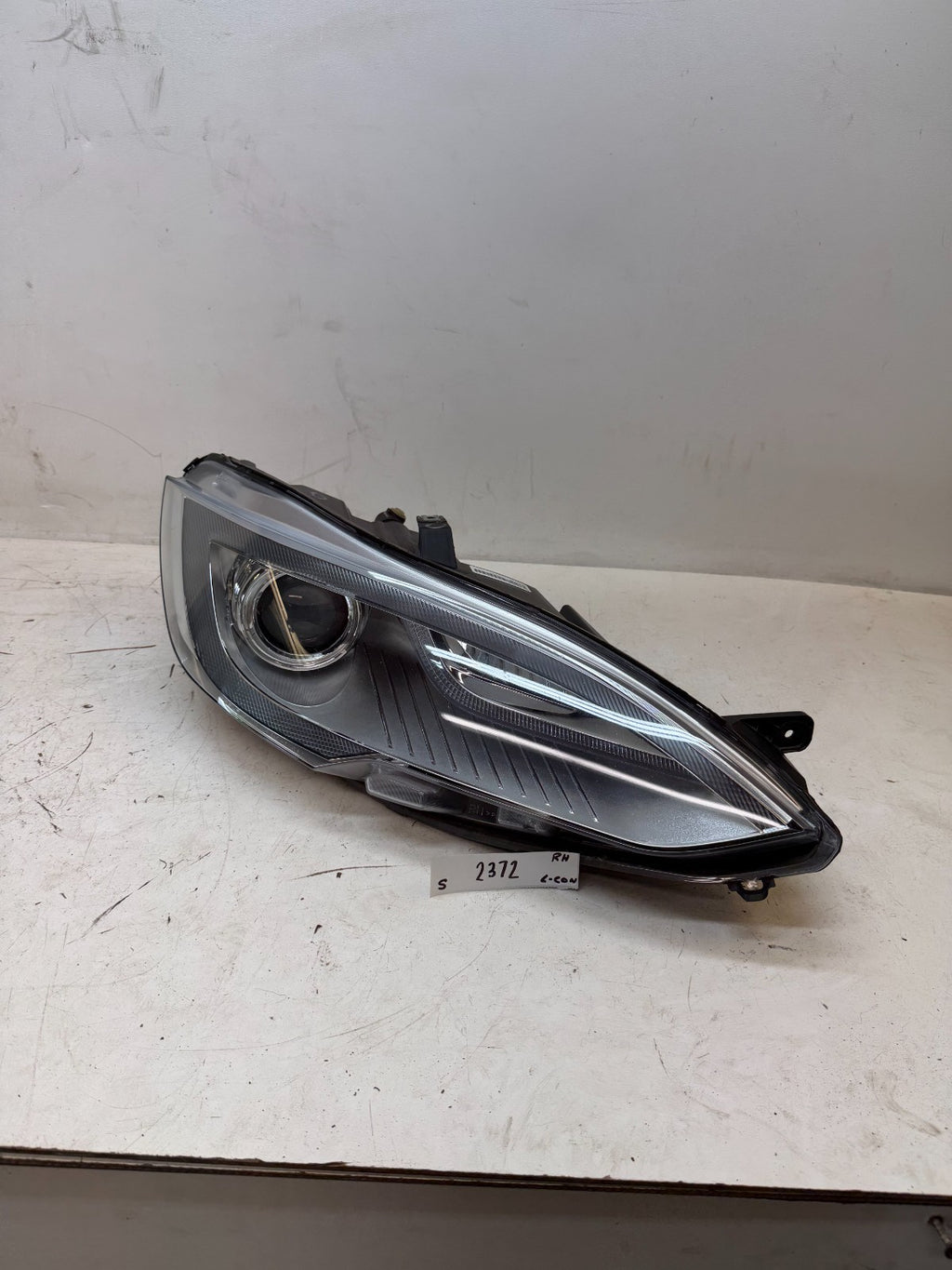 2012-2016 Tesla Model S Front Right Passenger Side Headlight Lamp 6005907-00-D