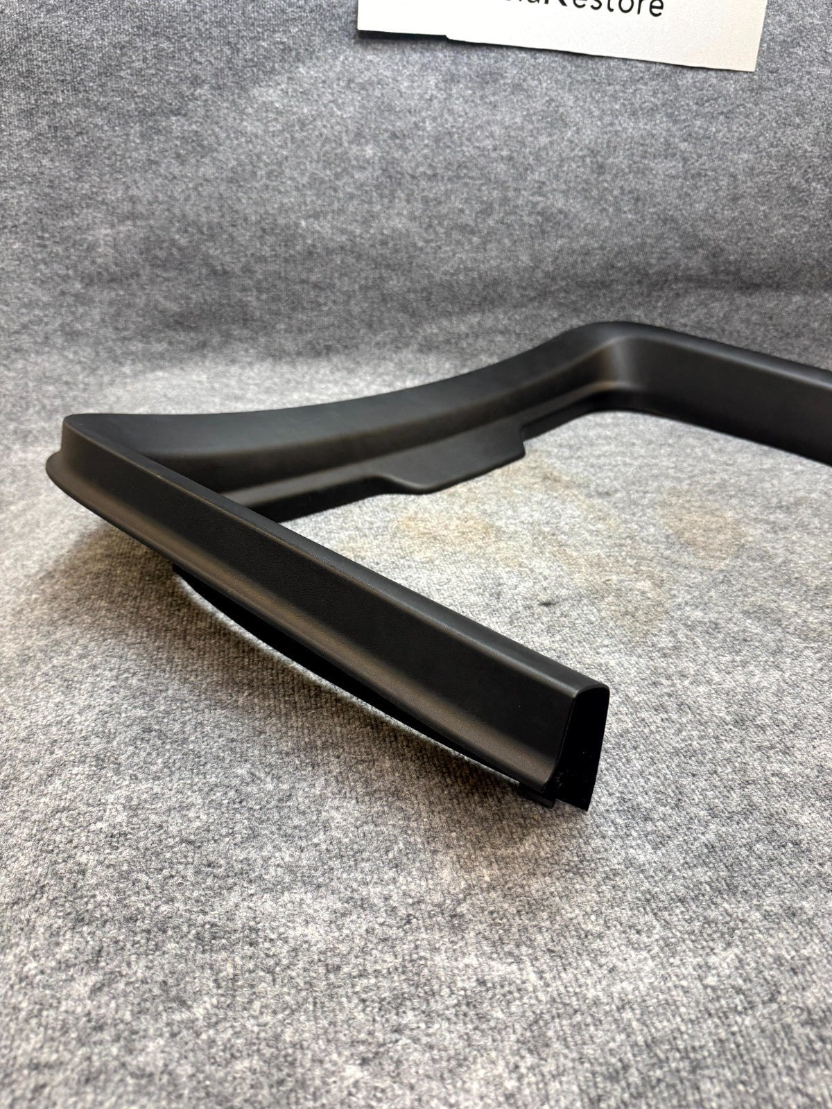 2020 - 2024 TESLA MODEL Y REAR TAILGATE UPPER LIFTGATE PLATE OEM, 1494667-00-A