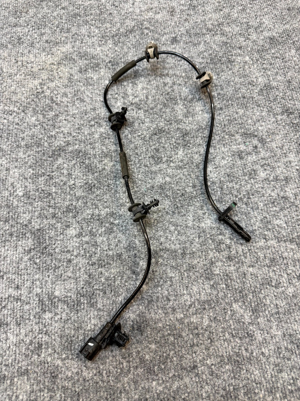 2017-2023 TESLA MODEL Y FRONT ANTI-LOCK ABS WHEEL SPEED SENSOR OEM, 1188761-00-A