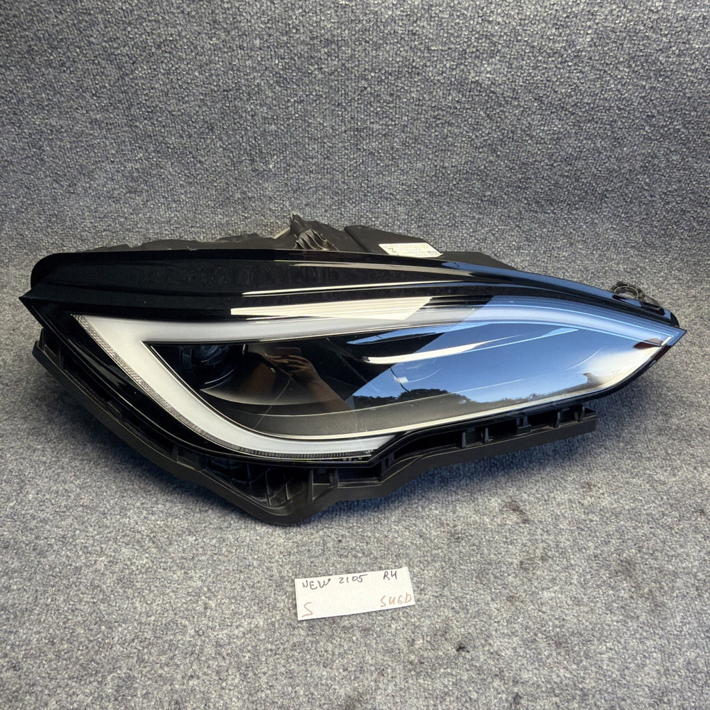 2021-2023 Tesla Model S Plaid Right Passenger Headlight OEM 1563714-95-C