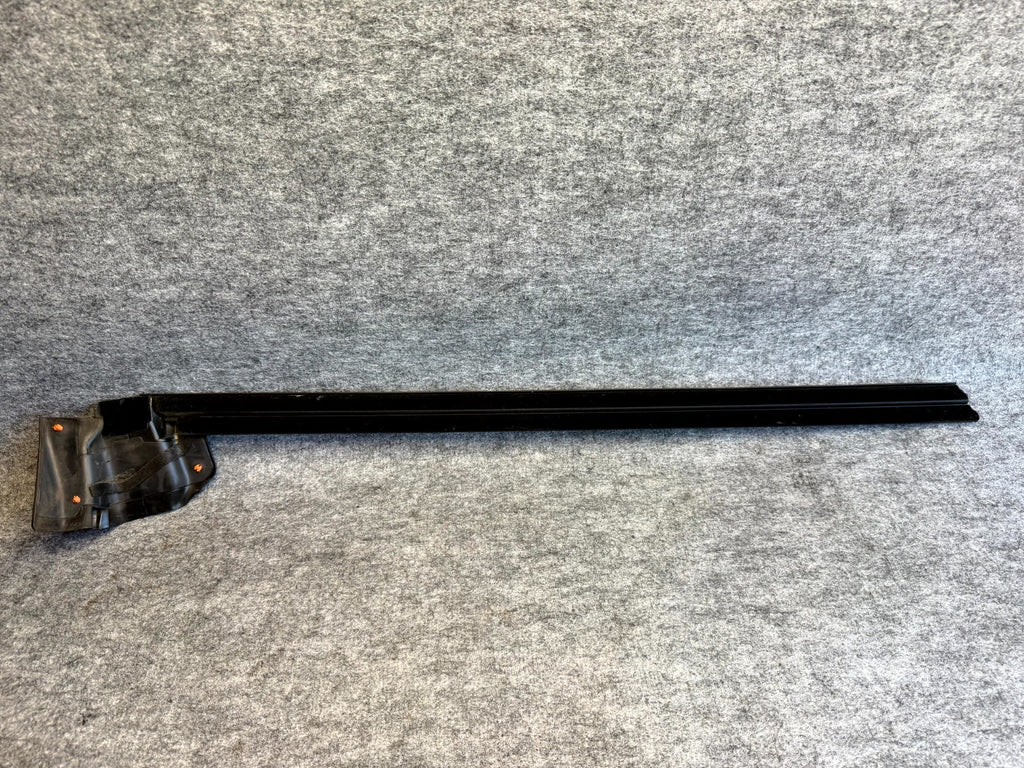 ♦️2017–2023 TESLA MODEL 3 FRONT RIGHT INNER BELT SEAL MOLDING OEM, 1090495-00-E