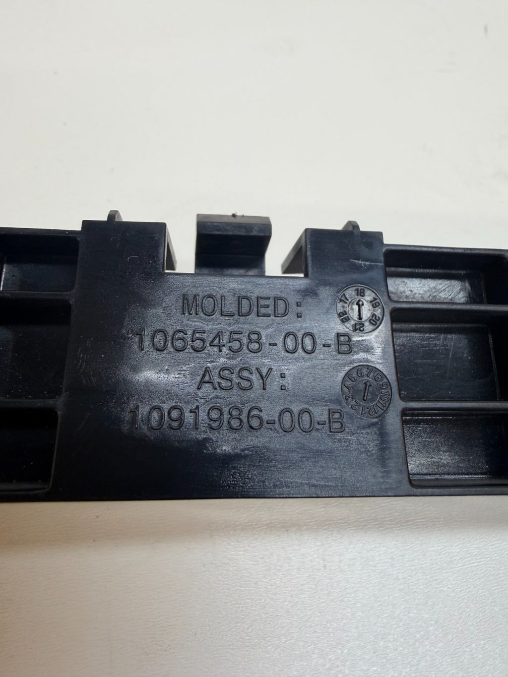 2016-2020 Tesla Model S Rear Left Driver Side Bumper Bracket 1065458-00-B