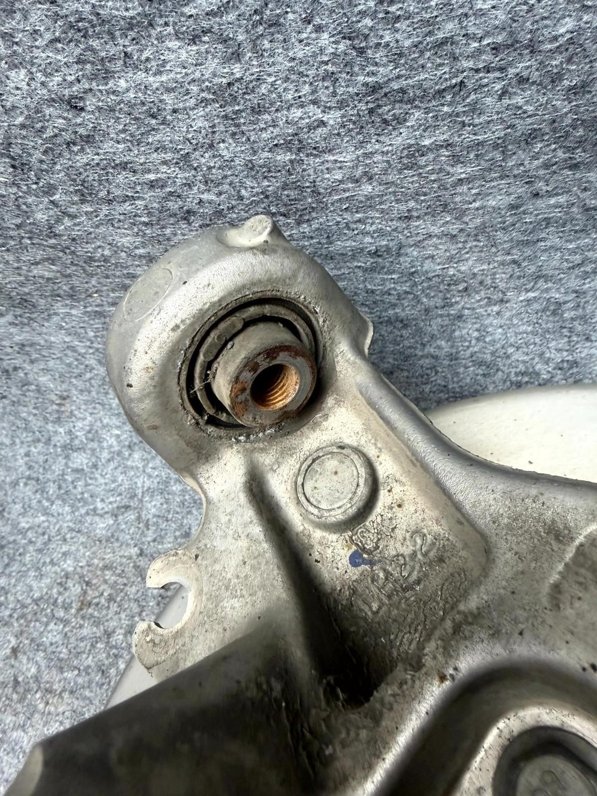 ♦️2017 - 2023 TESLA MODEL 3 REAR LEFT SIDE SPINDLE KNUCKLE HUB OEM, 1044123-00-A