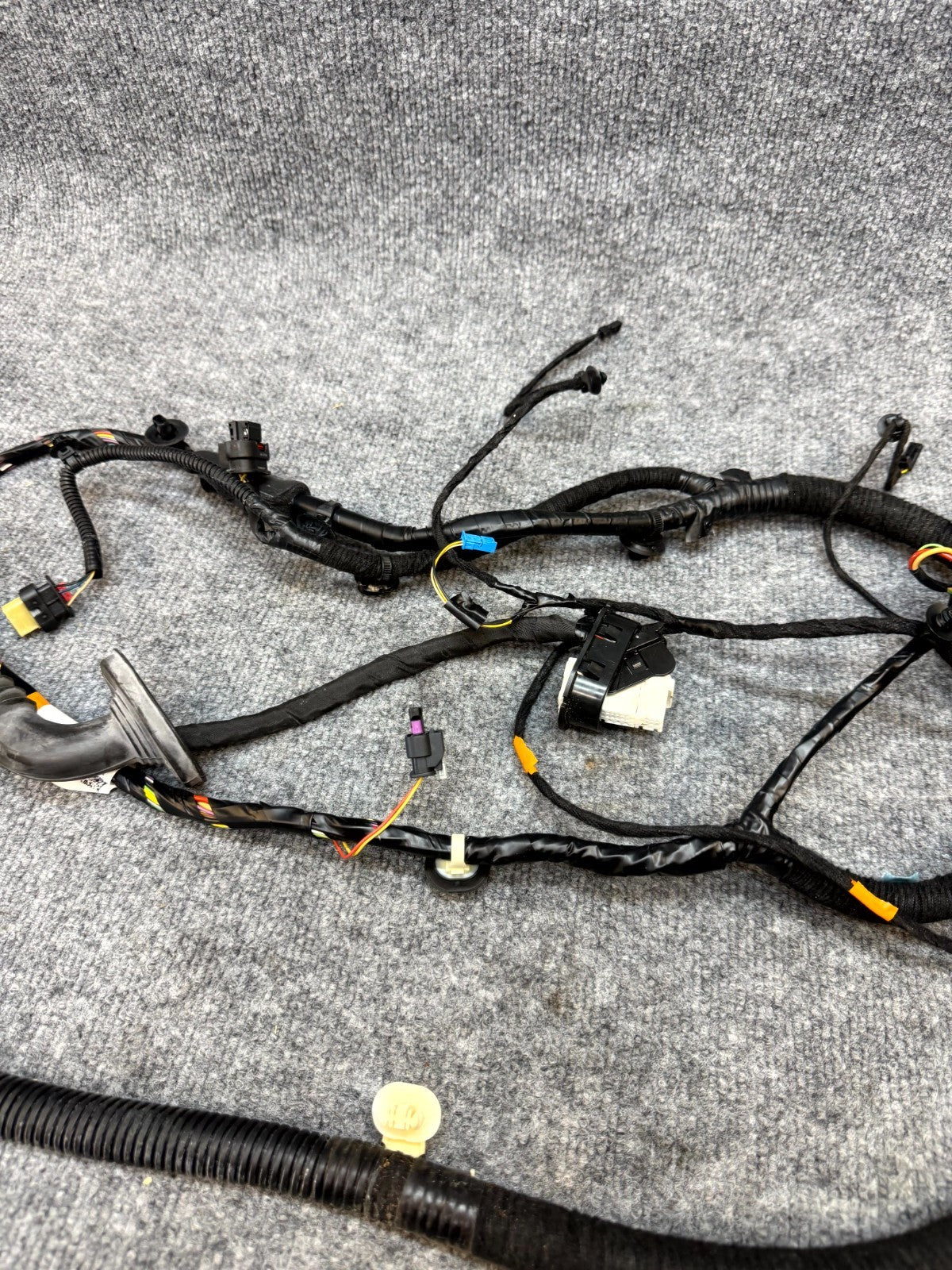 2020-2024 TESLA MODEL Y FRONT LEFT SIDE DOOR WIRING HARNESS OEM, 1489044-00-D