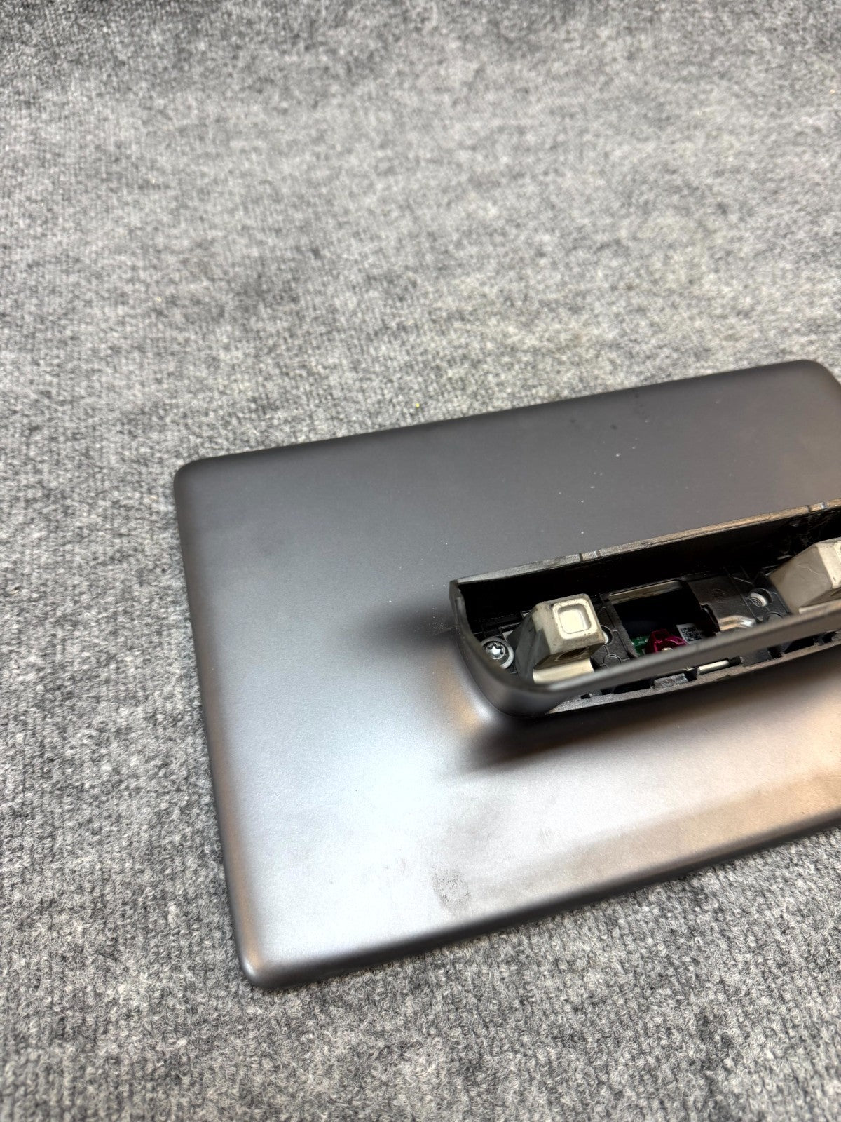 2020-2024 TESLA MODEL Y MULTIMEDIA NAVIGATION SCREEN DISPLAY OEM, 1089543-00-J