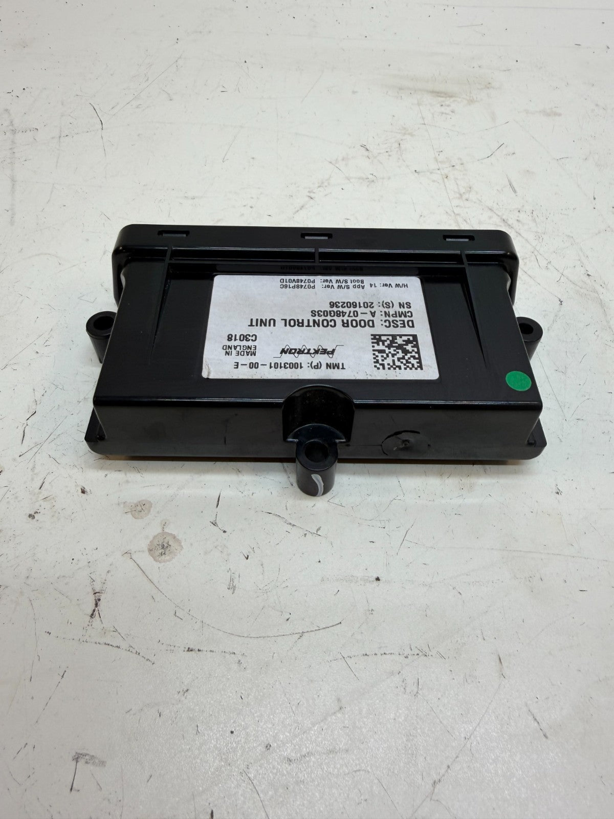 2012-2020 Tesla Model S Front Door Control Module Computer Unit 1003101-00-E