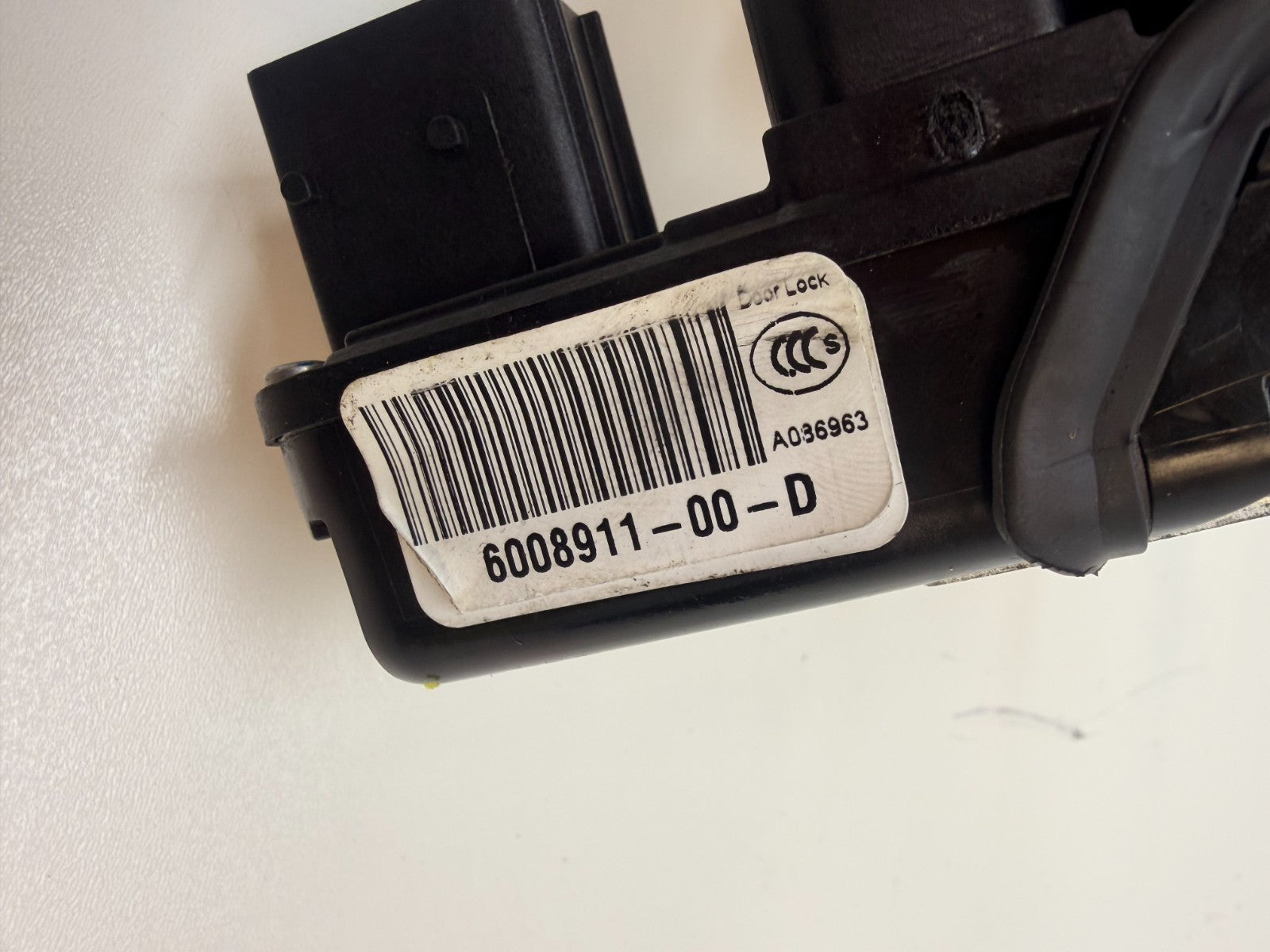 12-20 Tesla Model S Rear Driver Side Door Lock Latch Actuator Left 6008911-00-D