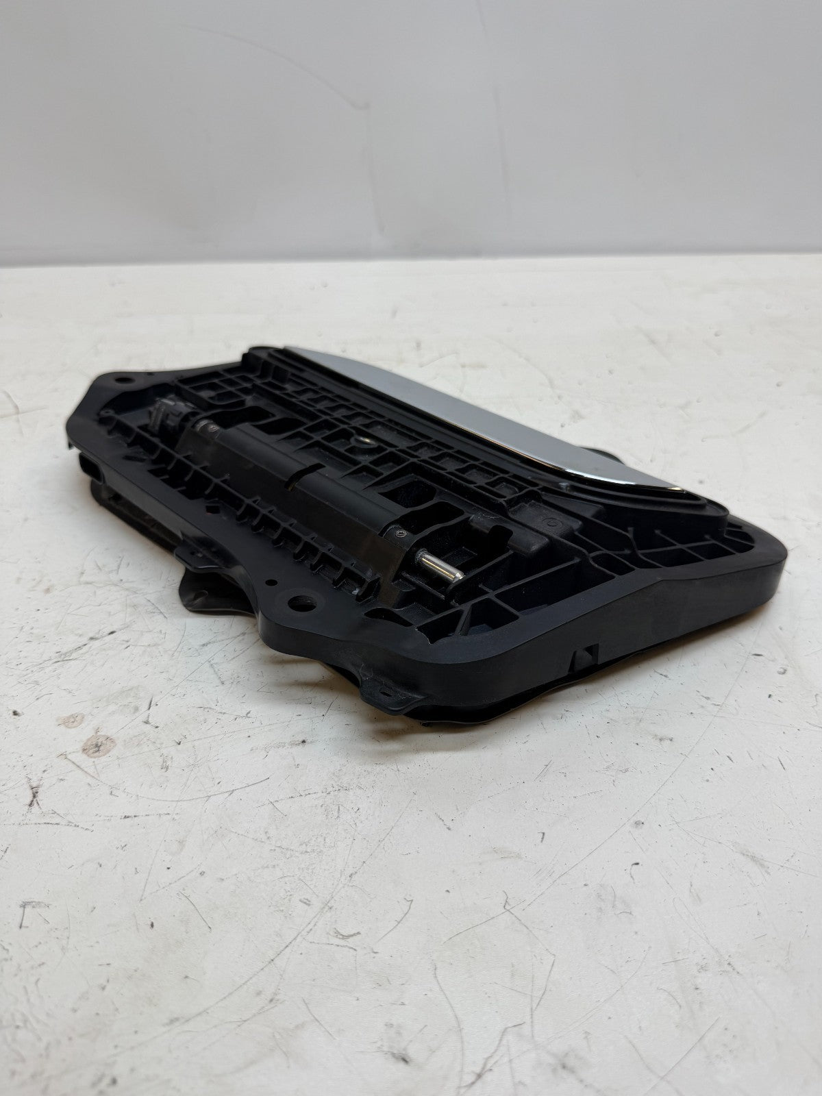 2016-2020 Tesla Model S Front Left Driver Side Exterior Door Handle