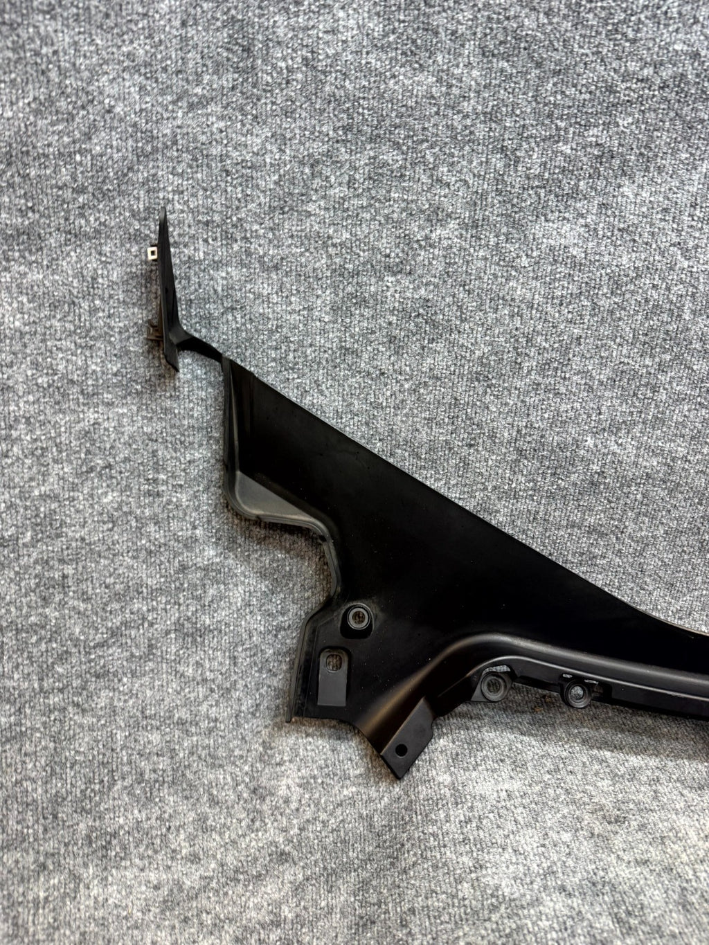 2017-2023 TESLA MODEL 3 FRONT WINDSHIELD WIPER COWL SCREEN PANEL OEM, 108169300G