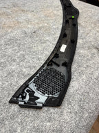 20-24 TESLA MODEL Y UPPER DASH INSTRUMENT DEFROSTER GRILLE PANEL OEM, 108339000I