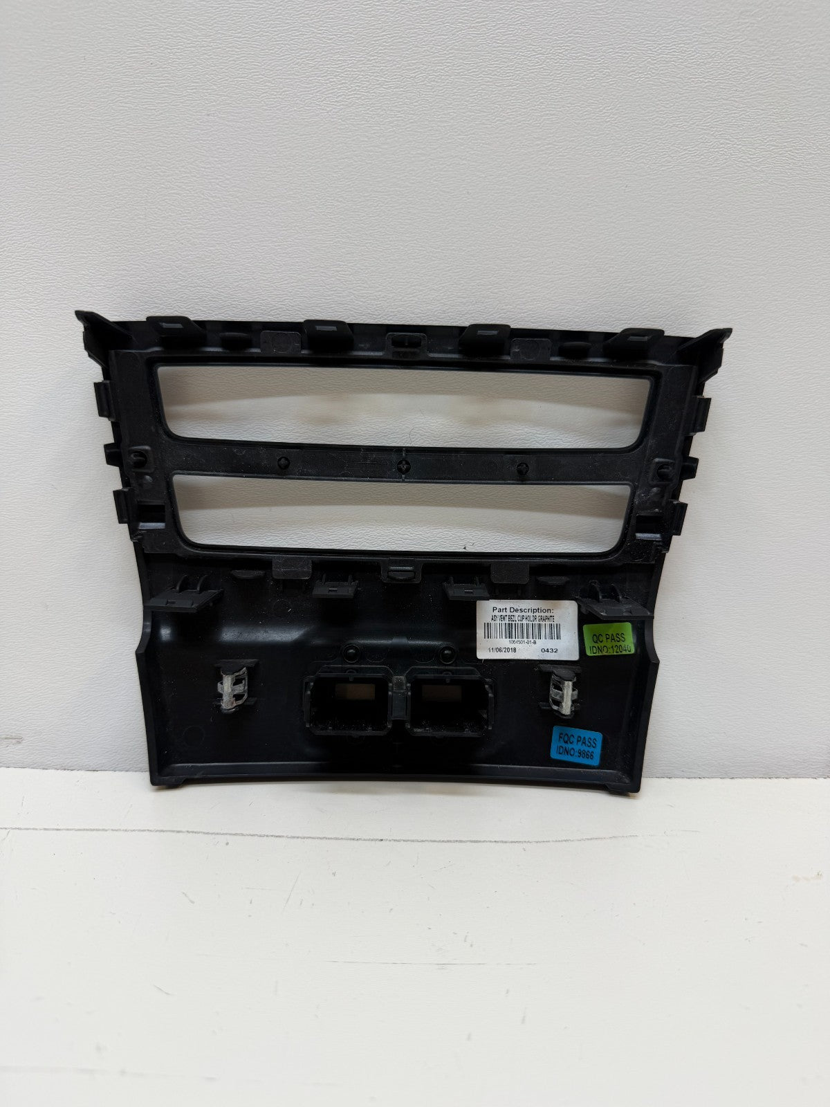 2016-2021 Tesla Model S Center Console Rear Vent Trim Graphite 1064501-01-B