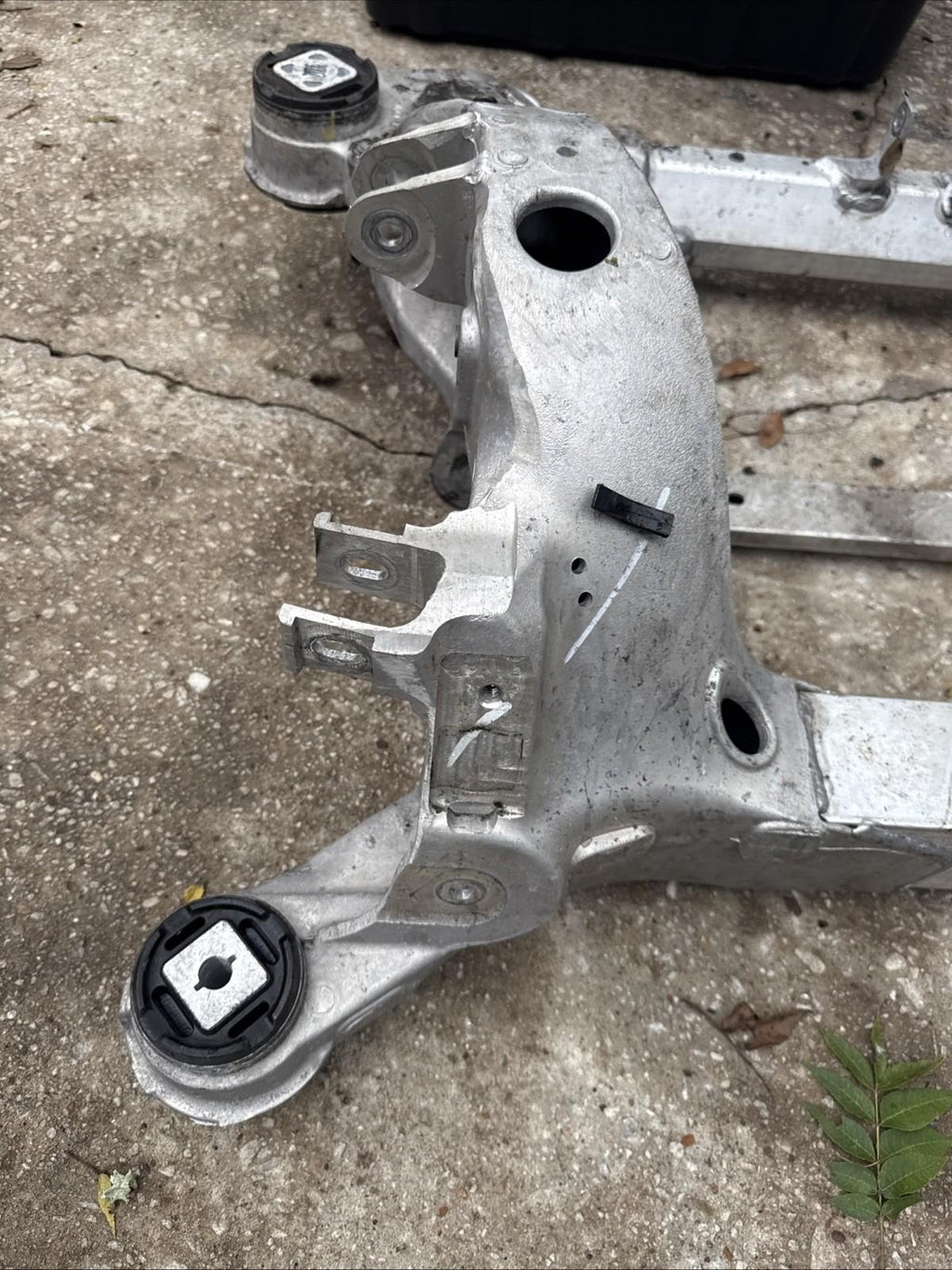 ♦️2012-2020 TESLA MODEL S REAR SUPPORT SUBFRAME CROSSMEMBER OEM, 1009826-00-A