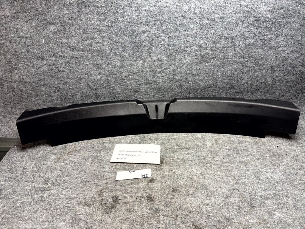 ♦️2017-2023 TESLA MODEL 3 TAILGATE TRUNK LOCK TRIM SCUFF PLATE OEM, 1086315-00-G