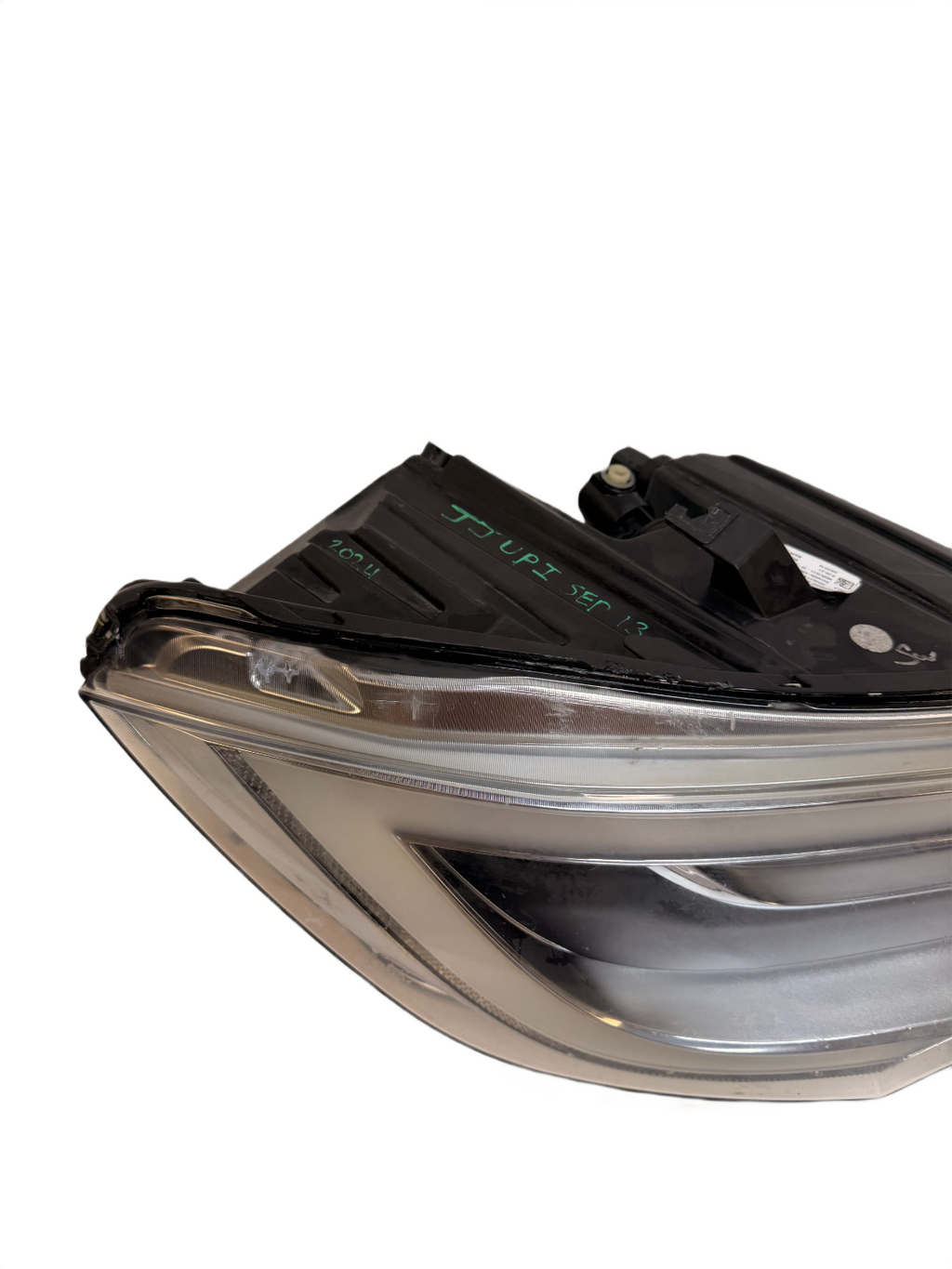 2016-2020 Tesla Model S Right Hand Passenger Side Headlight LED 1053571-00-D
