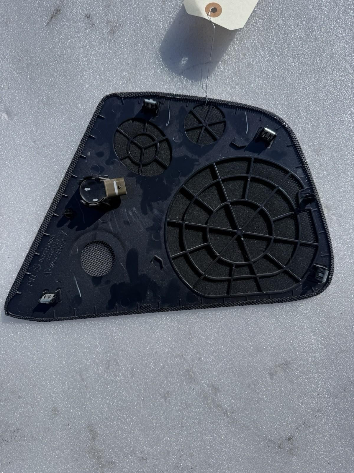 ♦️ 16-20 TESLA MODEL X REAR LEFT DRIVER SIDE DOOR SPEAKER GRILLE COVER OEM