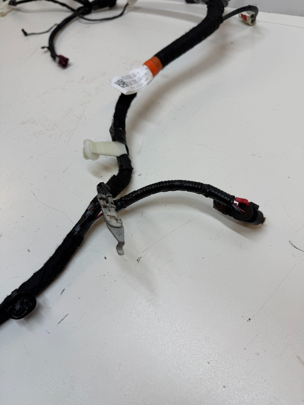 20-24 Tesla Model Y Rear Liftgate Trunk Wiring Harness & Connector 1616689-00-C