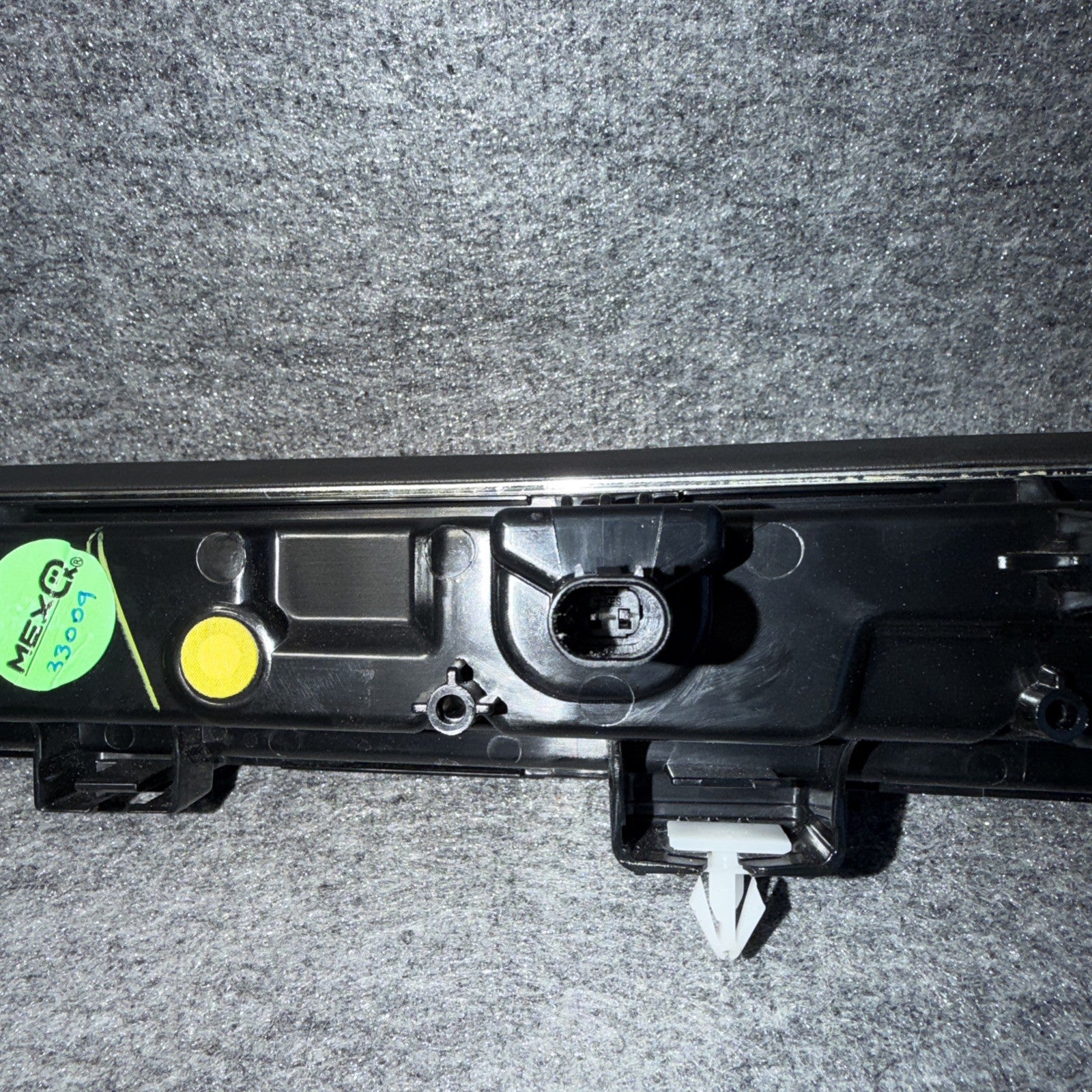 2025-26 Tesla Model Y Juniper Front Center Lightbar Light Bar 2038294-00-C OEM
