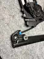 ♦️2017-2023 TESLA MODEL 3 FRONT RIGHT SIDE DOOR WINDOW REGULATOR OEM, 109662114J