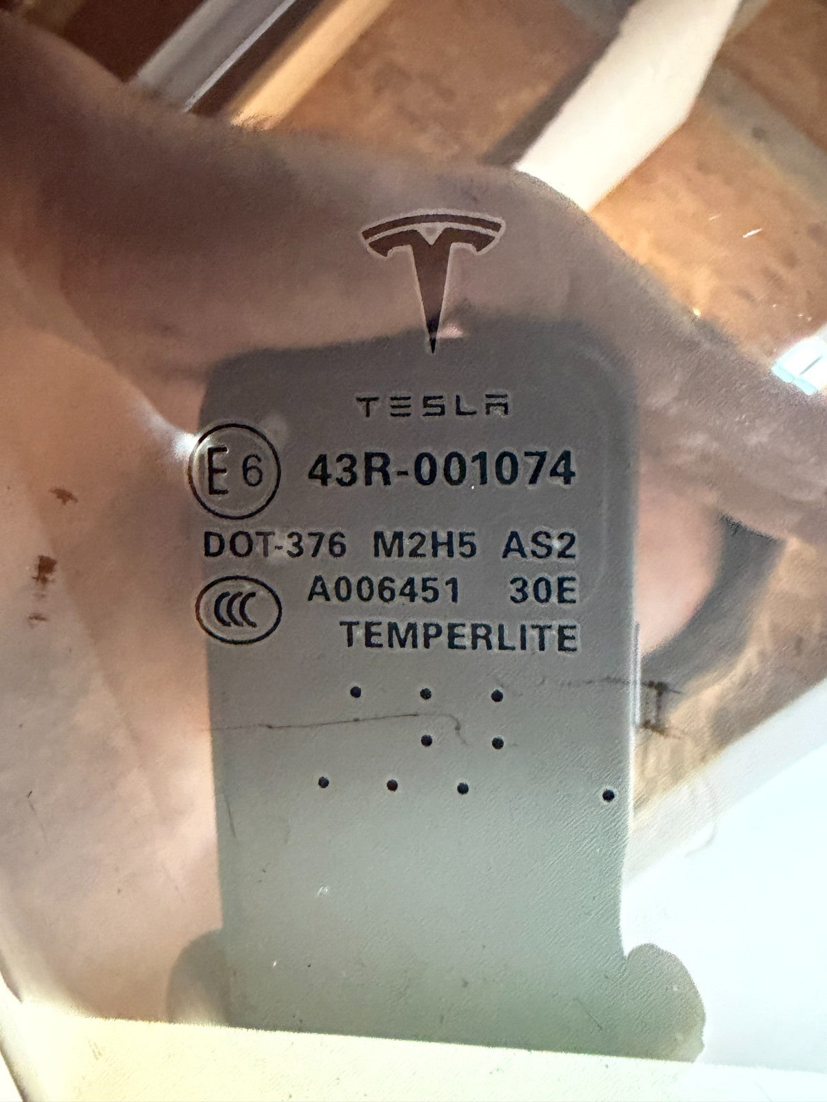2012-2020 Tesla Model S Front Right Side Door Window Glass 43R-001074