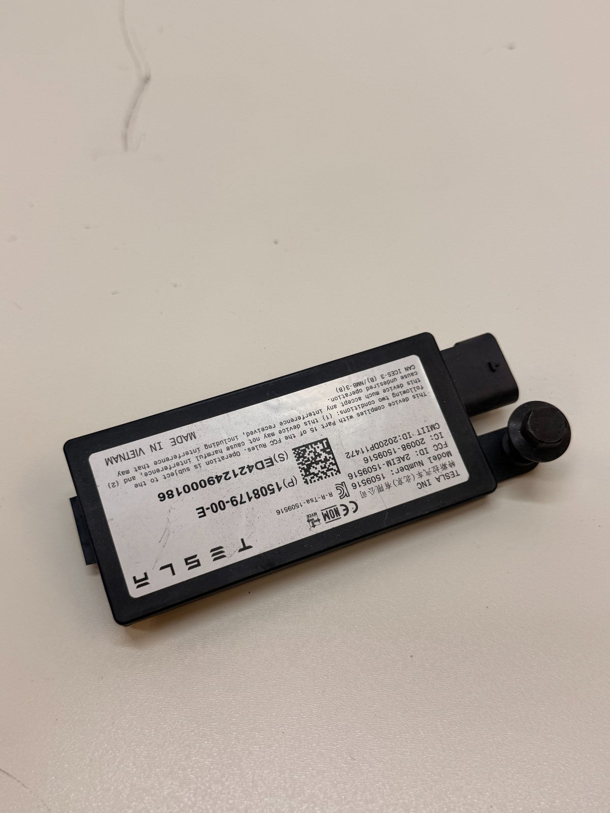 2020-2024 Tesla Model Y MY Rear Bluetooth Antenna Module OEM 1508179-00-E