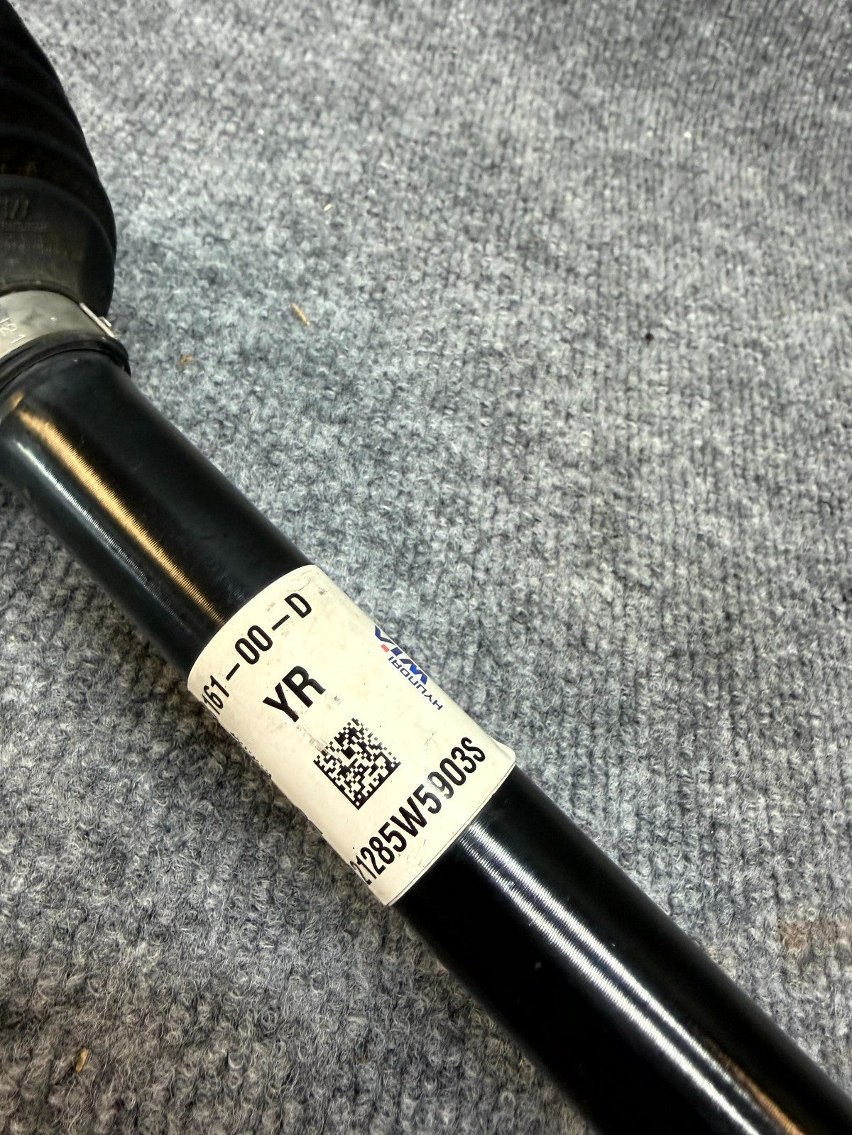 2020-2024 TESLA MODEL Y REAR LEFT OR RIGHT CV AXLE SHAFT HALFSHAFT OEM,118816100