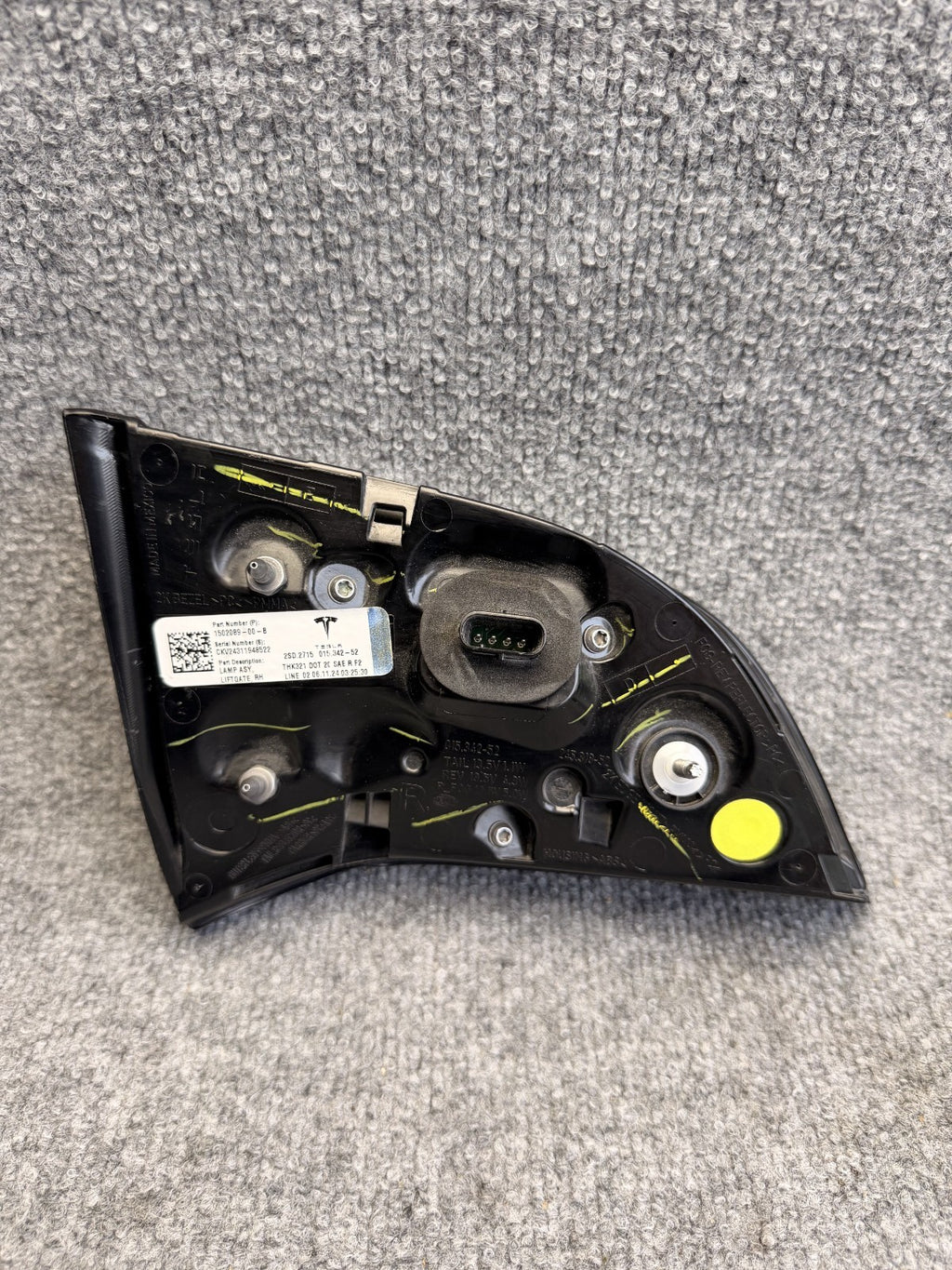 2017-2024 TESLA MODEL 3 Y REAR RIGHT SIDE INNER TRUNK TAIL LIGHT OEM, 150208900B