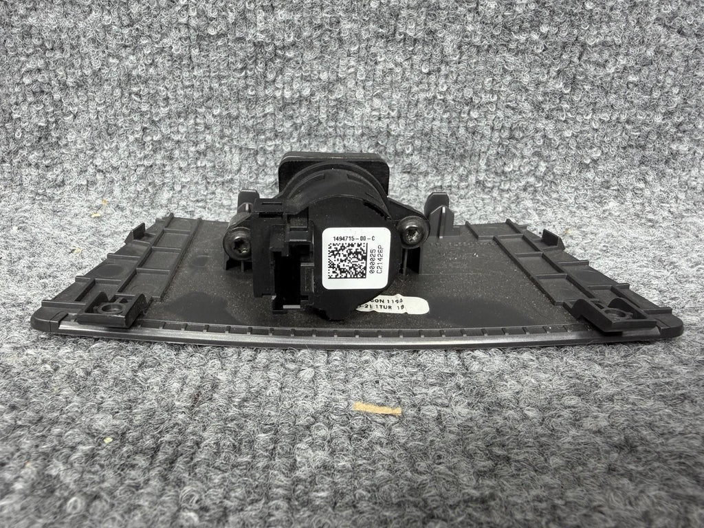 ♦️17-23 TESLA MODEL 3 DASH CENTER HOLDER BRACKET COVER W/ SENSOR OEM, 1516779-00
