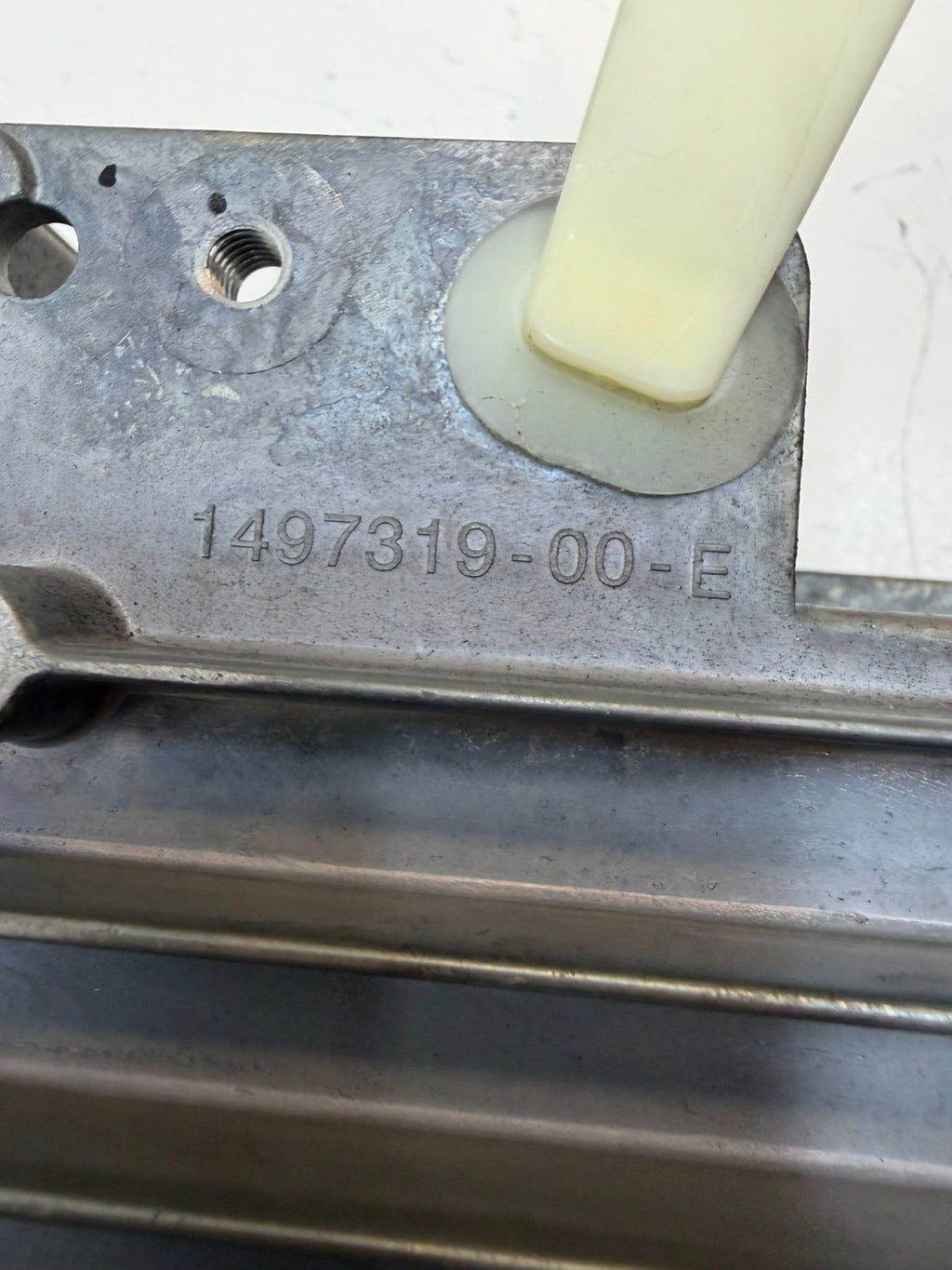2020-2023 Tesla Model Y Front Body Control Computer Module Unit 1497319-00-E