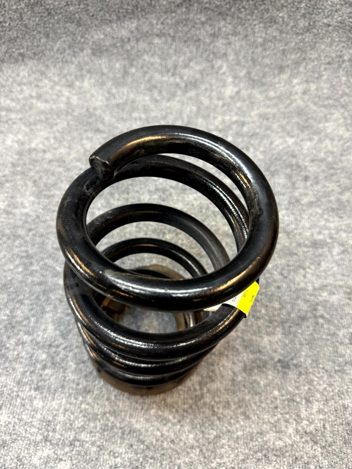 2020-2023 TESLA MODEL Y REAR RIGHT/LEFT SUSPENSION COIL SPRING OEM, 1188475-00-B